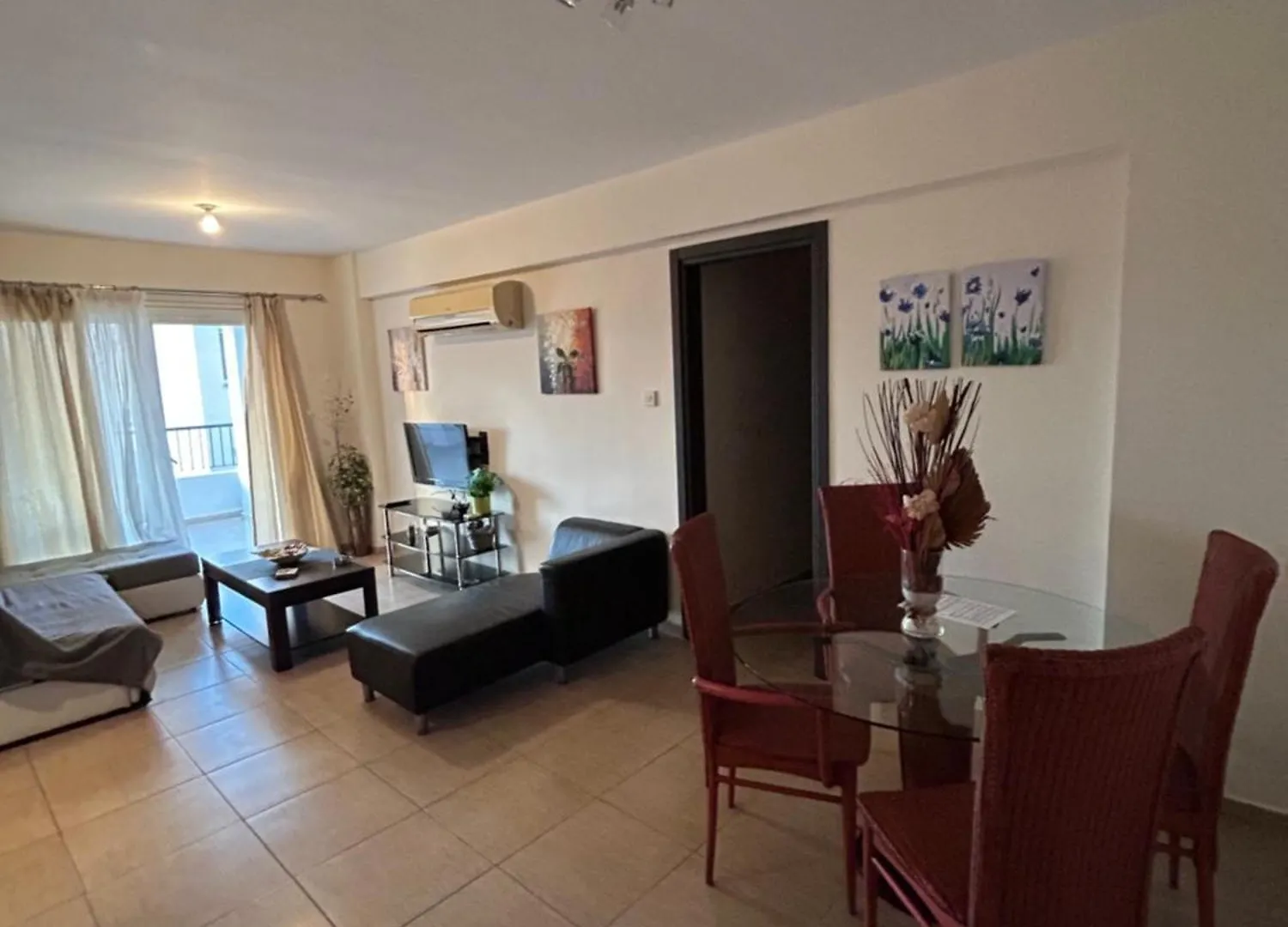 Modern 2Br Appartment Near Finikoudes Beach - Larnaka 0*, Larnaca Cipro
