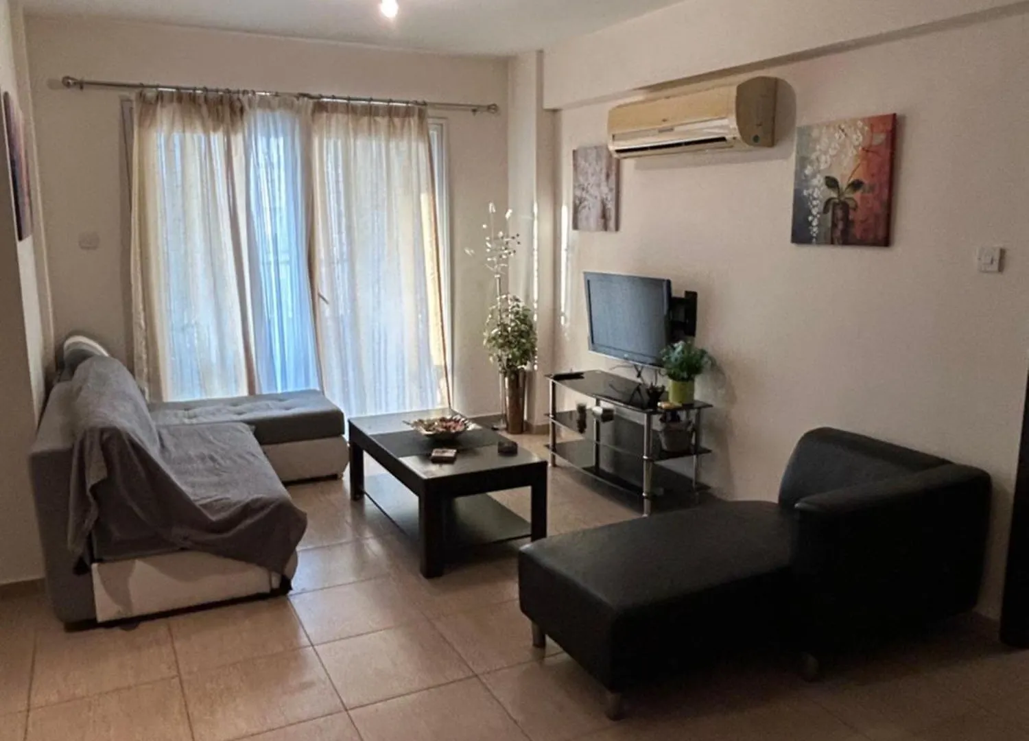 Modern 2Br Appartment Near Finikoudes Beach - Larnaka